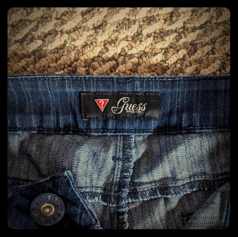 Guess Capris